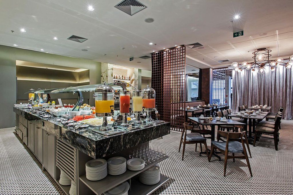 Hotel Atlantico Prime ริโอเดจาเนโร ภายนอก รูปภาพ Breakfast buffet at a luxury hotel